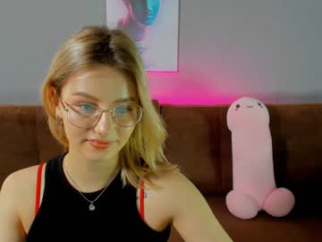 [22-07-22] adelesmall video with dildo from Chaturbate