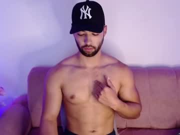 [23-02-24] kyle_collinz video with toys from Chaturbate