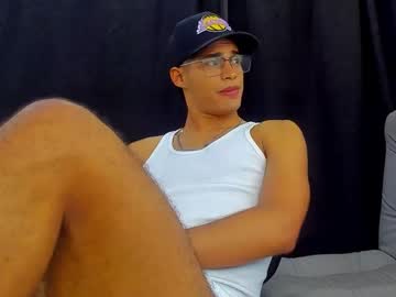 [01-09-23] jimmy_leeh_ public show from Chaturbate.com