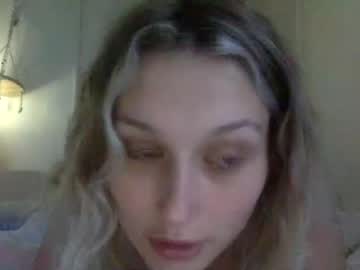 [06-03-22] daisydoo2004 private show video from Chaturbate.com