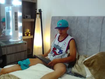 [09-08-23] dereck_tompson record webcam show from Chaturbate