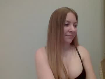 [18-10-23] jessica_lovelykisss record private show video from Chaturbate.com