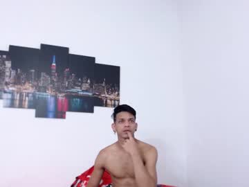 [24-02-22] max_latin18 record blowjob video from Chaturbate