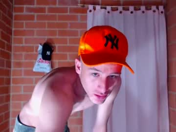 [09-06-22] charlie_brok chaturbate video with toys