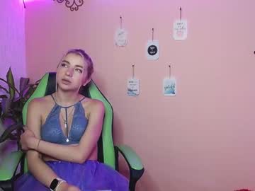 [07-04-22] hanna_gibson public webcam from Chaturbate