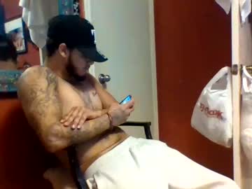 [28-11-22] justup817tx public show video from Chaturbate