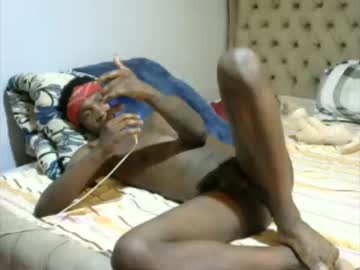 [14-01-23] the_blackboy1 cam video from Chaturbate.com