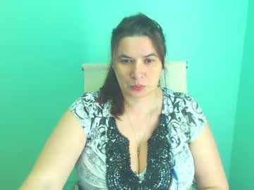 [12-06-22] queenisabella_ cam video from Chaturbate