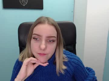 [02-02-22] wanted_dee public show from Chaturbate.com