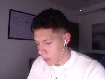 [11-02-23] gabo_daddy record cam show from Chaturbate