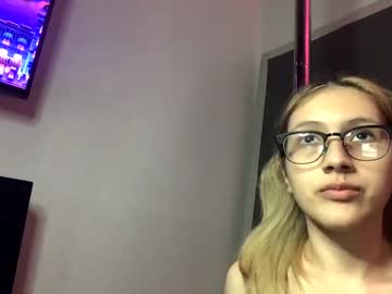 [03-02-23] juicykayy_ private webcam from Chaturbate.com