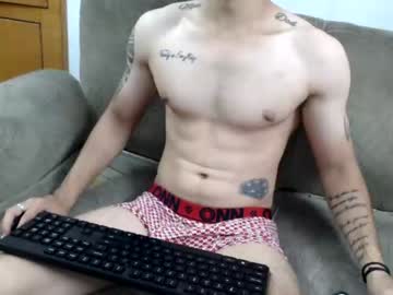 [17-10-22] hotasiannstud show with toys from Chaturbate.com