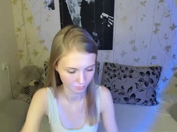 [16-04-24] phoebepaw show with toys from Chaturbate