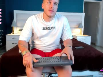[12-04-24] keane_lee public show from Chaturbate