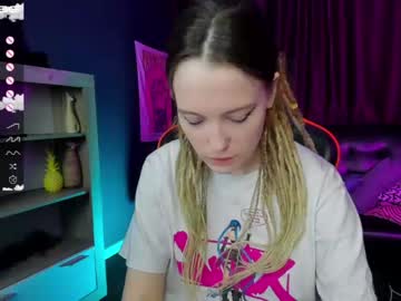 [28-05-23] crispy_tati video with toys from Chaturbate
