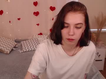 [06-06-22] sofie_moor_ public webcam from Chaturbate.com