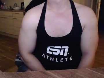 [26-03-24] musclelover1806 public webcam