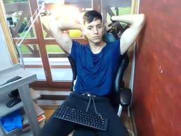 [27-10-22] thomas_atletic webcam video from Chaturbate