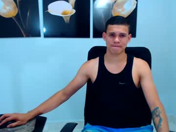 [24-03-22] jefferson_horny20 record show with toys from Chaturbate