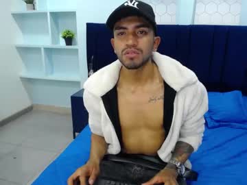 [08-10-23] stiphen_herrera show with toys from Chaturbate