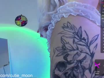 [08-07-22] cutie_moon public show from Chaturbate