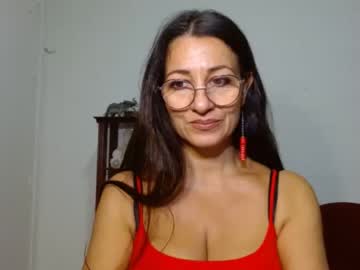 [11-10-23] ginaoneon public webcam video from Chaturbate