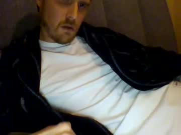 [08-04-22] bendec86 public show from Chaturbate.com