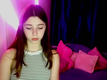 [20-12-23] milana_shy_ public show video from Chaturbate