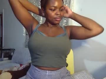 [11-11-22] missmalia_mj record public show from Chaturbate