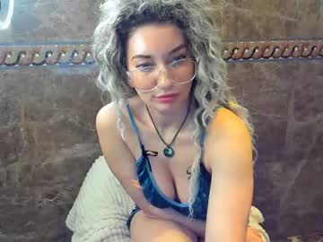 [25-03-22] moon_lunar chaturbate blowjob show