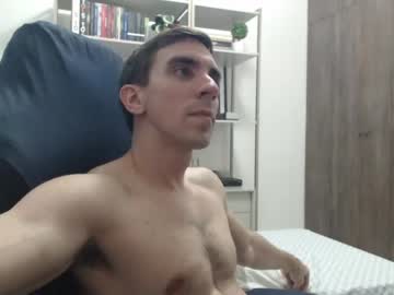 [22-03-24] gatosarado23 public show video from Chaturbate.com