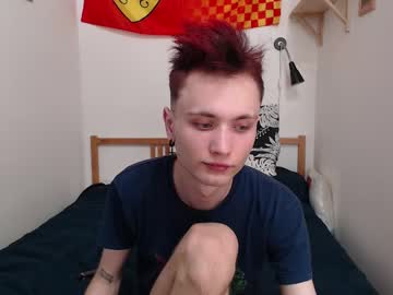 [30-07-23] twink_elliot record video with dildo