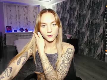[24-03-24] little_birdy premium show from Chaturbate