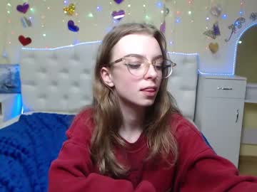 [01-05-22] britneyflowerss public show video from Chaturbate
