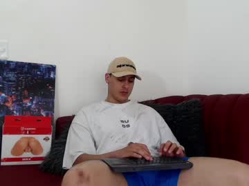 [13-10-23] baastian_collin record private show from Chaturbate