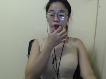[25-08-22] bail_hannessy public webcam from Chaturbate