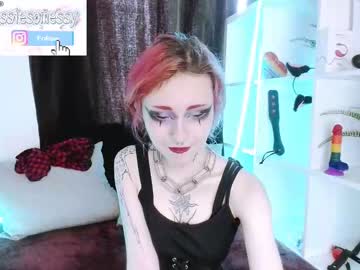 [08-02-22] cassiesomessy webcam video from Chaturbate