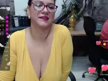 [08-07-22] sofia_wells18 record video