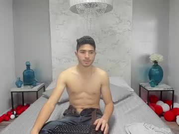 [05-02-22] james_laurie record public show from Chaturbate.com