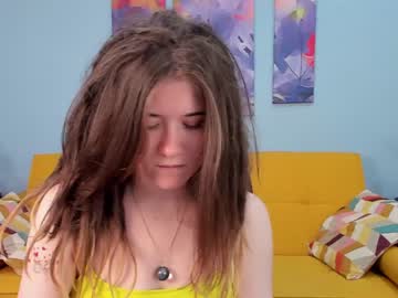 [25-08-22] annieaimee cam show