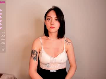 [24-03-23] chloecrowne public show video from Chaturbate