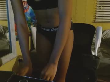 [03-02-22] moongivv video from Chaturbate