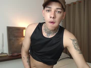 [01-04-23] carlos_mars show with toys from Chaturbate