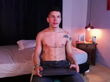 [22-03-24] frederick_lee_ record video with dildo from Chaturbate