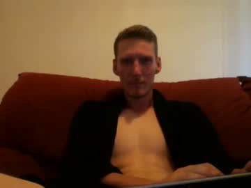 [18-08-22] hoodenrob record cam video from Chaturbate