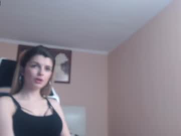 [01-02-22] innocentangel12 record public show from Chaturbate