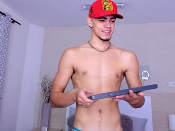 [24-04-24] isaiashunt video with toys from Chaturbate.com