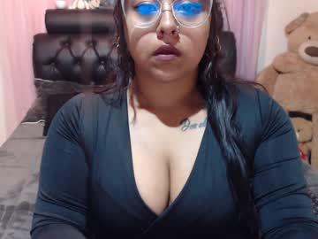 [10-01-24] kitty_eyes public webcam from Chaturbate