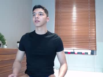[08-03-23] troye_williams show with cum from Chaturbate.com