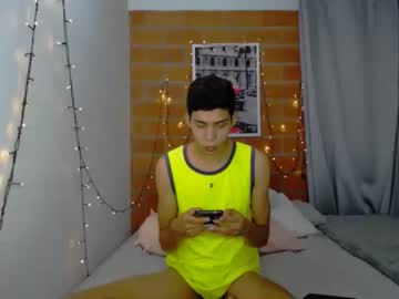 [01-03-22] danny_chalamet record private show from Chaturbate